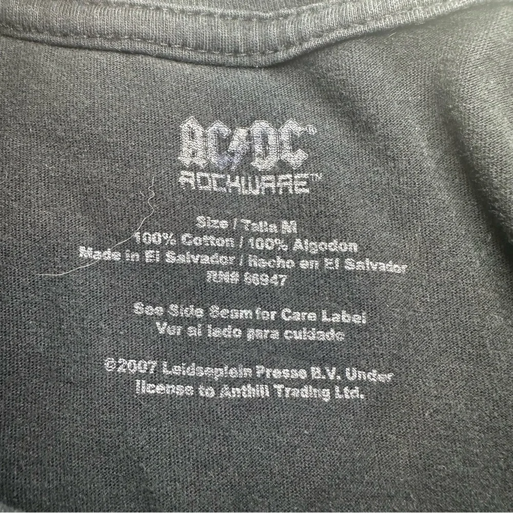 AC/DC Y2K Band T-Shirt. Black. Size: Medium.
100% Cotton. - Picture 7 of 7